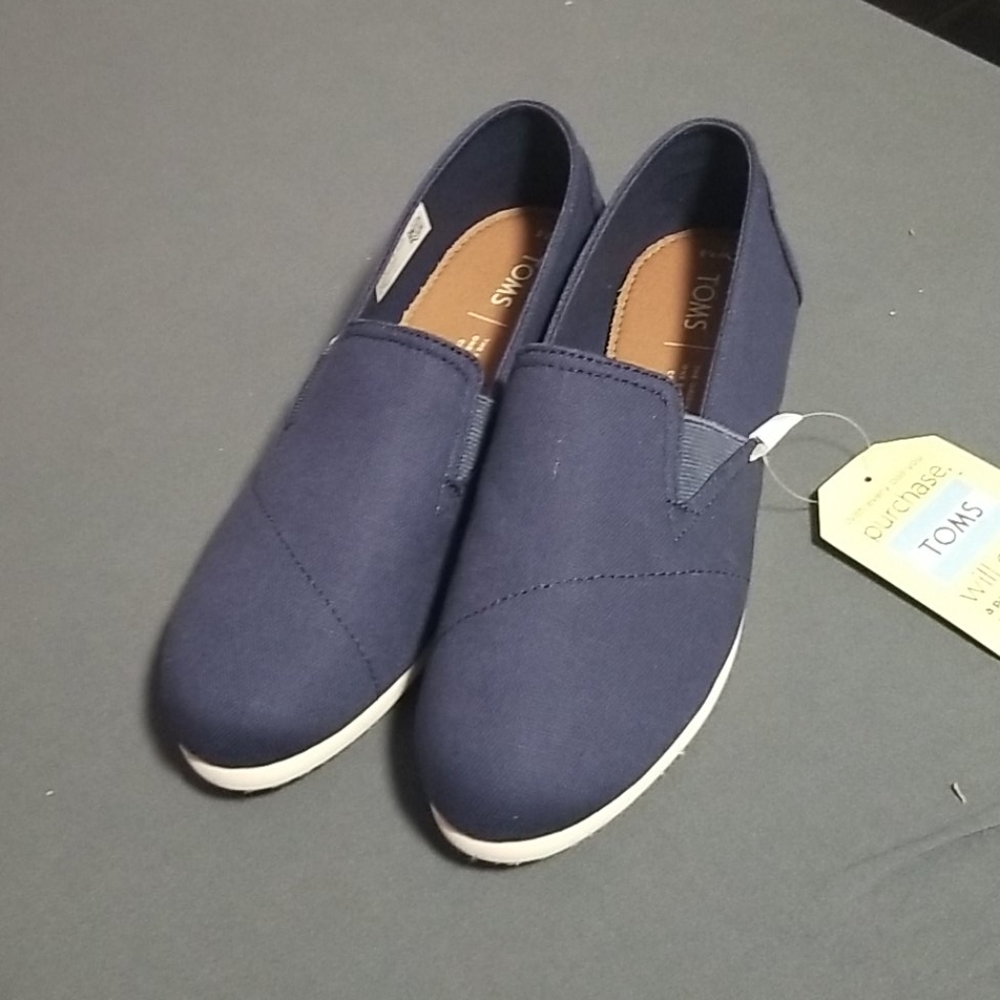 Shoe